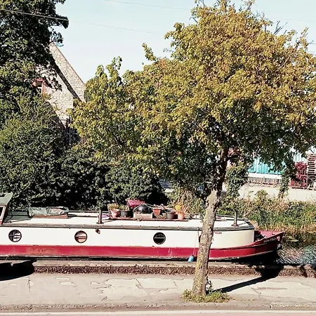 Canal Side *